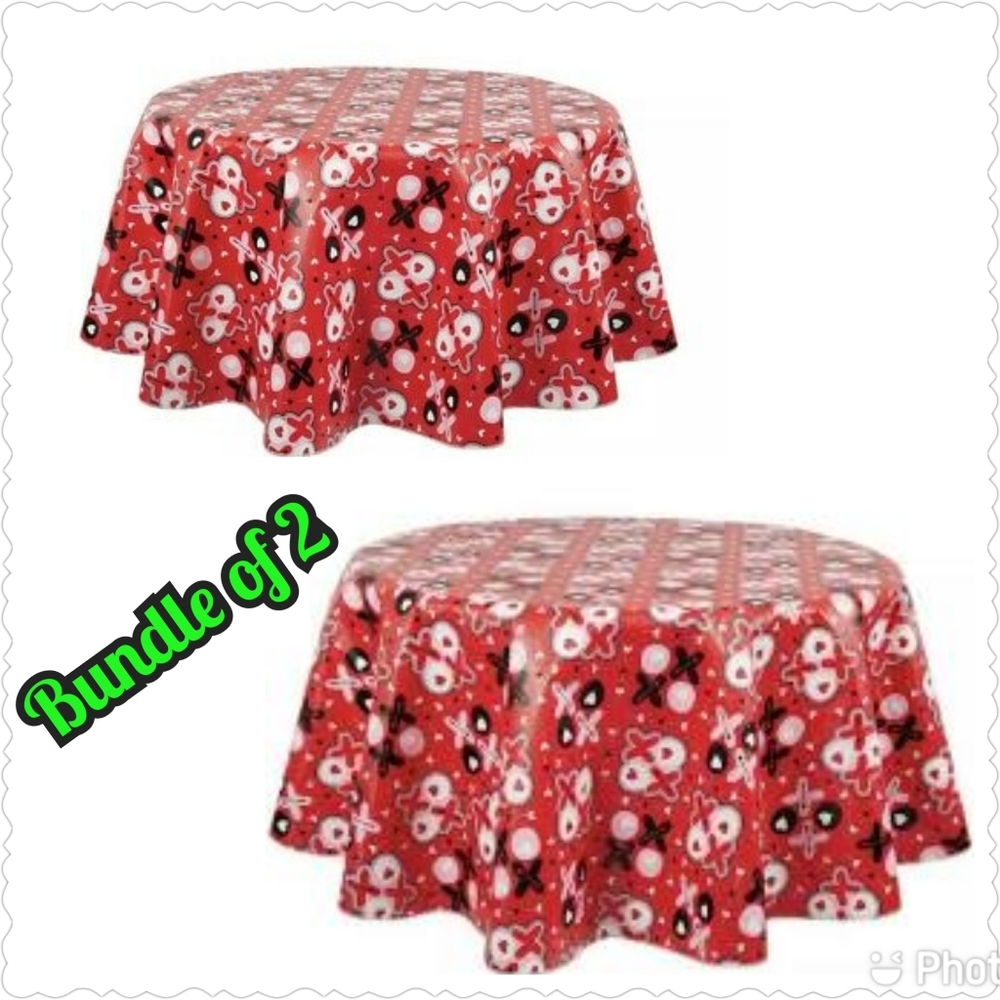 2 Hugs & Kisses PEVA Vinyl Tablecloth 70" Round Way to Celebrate XO